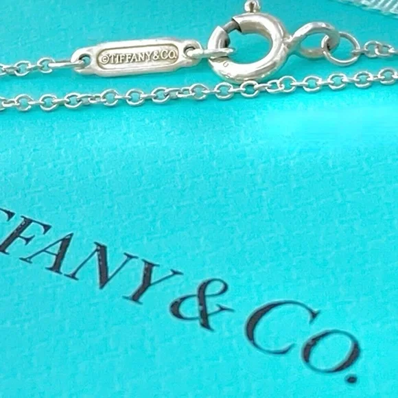 Tiffany & Co. Double RTT Mini Heart Necklace - Picture 5 of 6